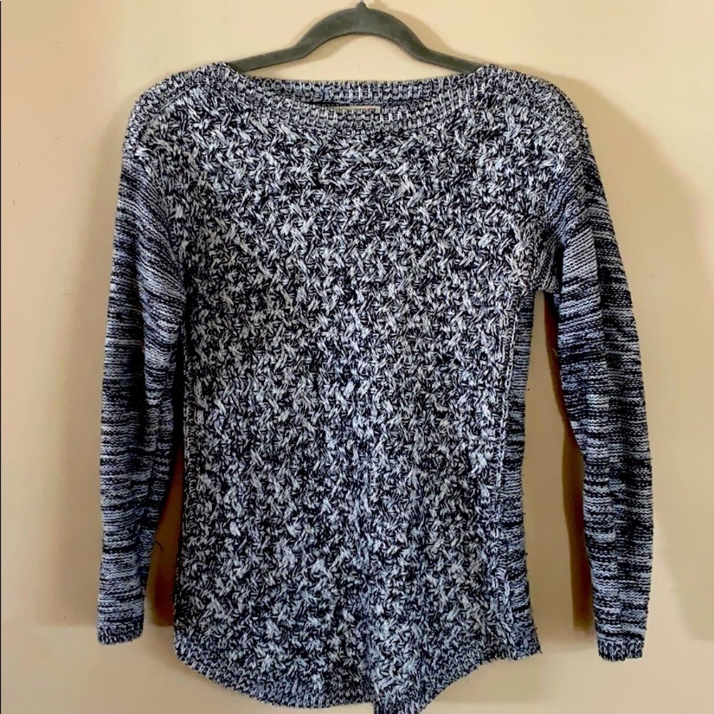 Pullover Crew Neck Sweater Size small